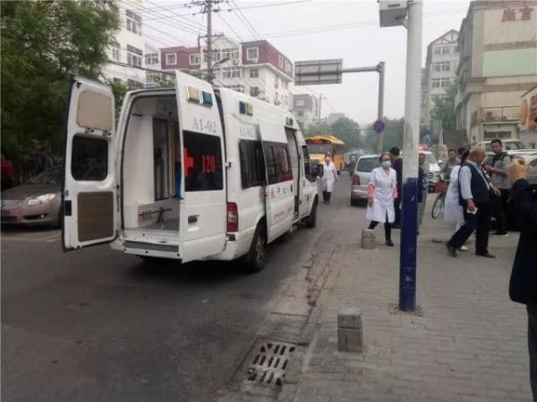 突發(fā)！青島一居民樓發(fā)生爆燃！已造1人死亡，7人受傷！3公里外有震感…